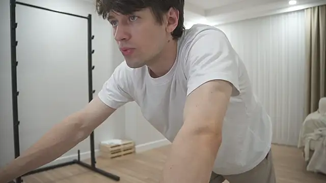 tommyjoyer online show from 11/08/25, 11:58