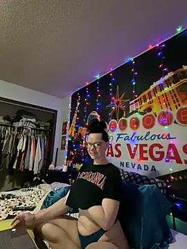 SidneyRaee online show from 12/26/24, 06:54