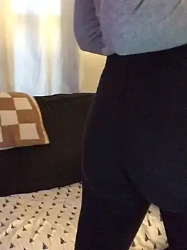 SidneyRaee online show from 01/14/26, 04:54