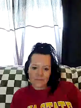 SidneyRaee online show from 01/03/25, 08:11