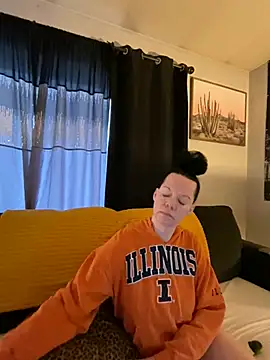 SidneyRaee online show from 12/30/24, 02:08