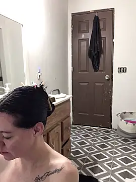 SidneyRaee online show from 09/28/25, 11:39