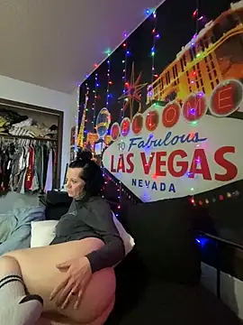 SidneyRaee online show from 01/21/25, 05:41