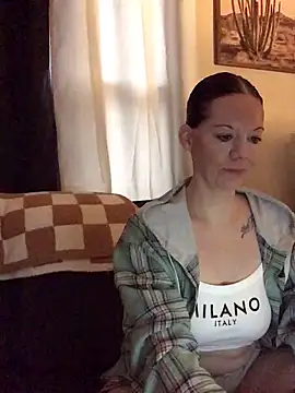 SidneyRaee online show from 02/05/26, 04:03