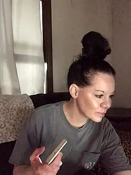 SidneyRaee online show from 04/13/26, 03:16