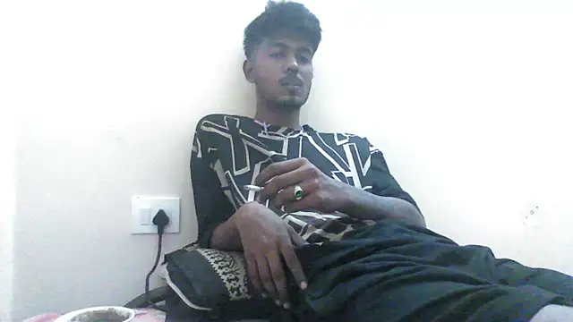 Snapshot of just_fucks chatting on 10/05/25, 08:43 just fucks online show from 10/05/25, 08:43