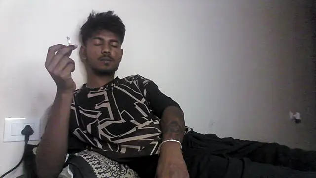 Snapshot of just_fucks chatting on 10/13/25, 09:05 just fucks online show from 10/13/25, 09:05