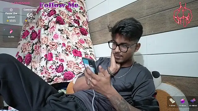 Snapshot of just_fucks chatting on 07/08/26, 12:06 just fucks online show from 07/08/26, 12:06