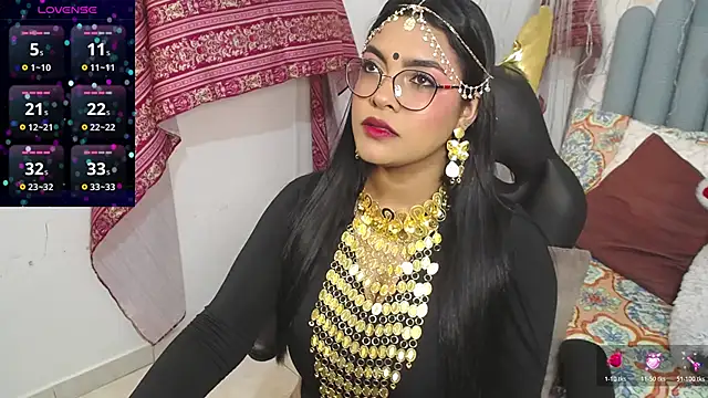 Snapshot of lakshmiraniii chatting on 11/19/25, 12:16 lakshmiraniii online show from 11/19/25, 12:16