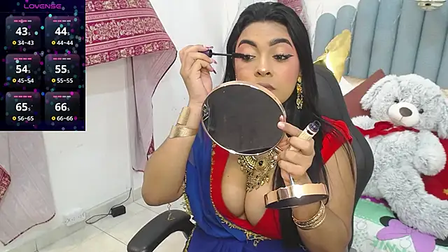 Snapshot of lakshmiraniii chatting on 11/20/25, 11:55 lakshmiraniii online show from 11/20/25, 11:55