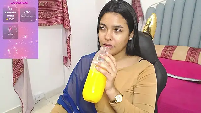 Snapshot of lakshmiraniii chatting on 09/30/25, 10:21 lakshmiraniii online show from 09/30/25, 10:21