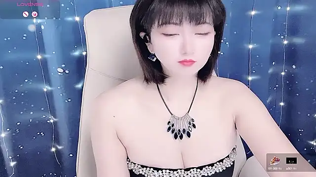 Snapshot of Mist_lili chatting on 10/15/25, 12:53 Mist lili online show from 10/15/25, 12:53
