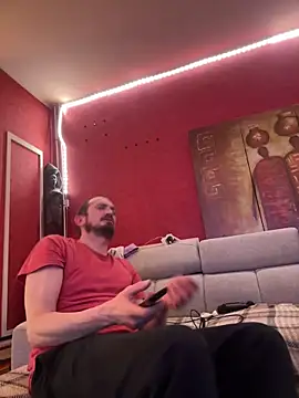 Snapshot of Denislamalice34 chatting on 02/21/26, 09:39 Denislamalice34 online show from 02/21/26, 09:39