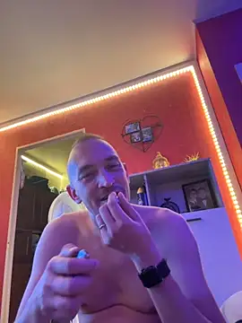 Snapshot of Denislamalice34 chatting on 09/11/25, 08:09 Denislamalice34 online show from 09/11/25, 08:09