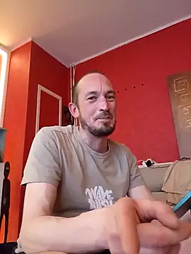 Snapshot of Denislamalice34 chatting on 02/23/26, 08:42 Denislamalice34 online show from 02/23/26, 08:42