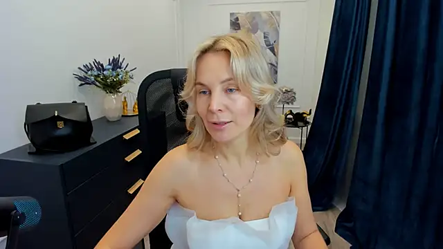 Snapshot of Sinty_Devis chatting on 02/22/26, 04:26 Sinty Devis online show from 02/22/26, 04:26