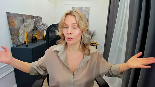 Sinty Devis online show from 05/07/26, 04:39
