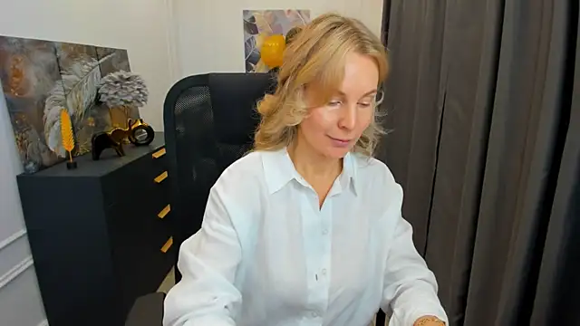 Sinty Devis online show from 05/09/26, 04:27