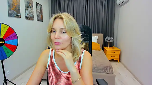 Snapshot of Sinty_Devis chatting on 03/22/25, 06:03 Sinty Devis online show from 03/22/25, 06:03