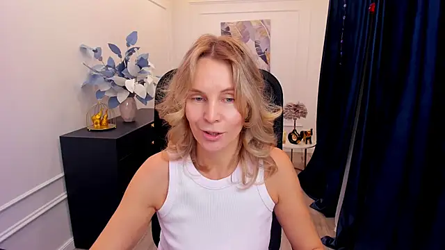 Snapshot of Sinty_Devis chatting on 11/21/25, 11:20 Sinty Devis online show from 11/21/25, 11:20