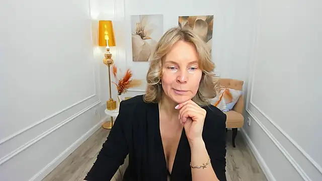 Sinty Devis online show from 04/09/26, 04:25