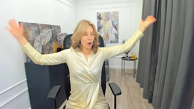 Sinty Devis online show from 04/10/26, 04:30