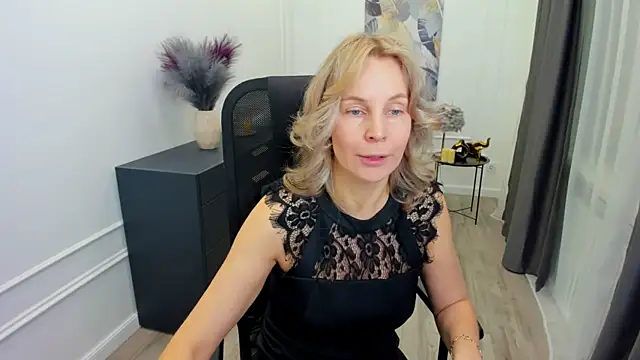 Snapshot of Sinty_Devis chatting on 02/25/26, 04:23 Sinty Devis online show from 02/25/26, 04:23