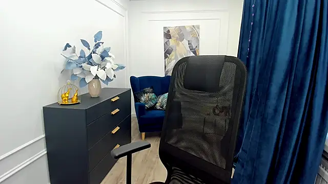 Snapshot of Sinty_Devis chatting on 11/23/25, 11:42 Sinty Devis online show from 11/23/25, 11:42