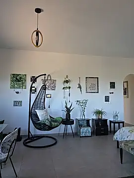 TheGoddessBianca online show from 11/18/25, 08:39