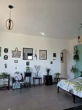 TheGoddessBianca online show from 09/26/25, 07:04