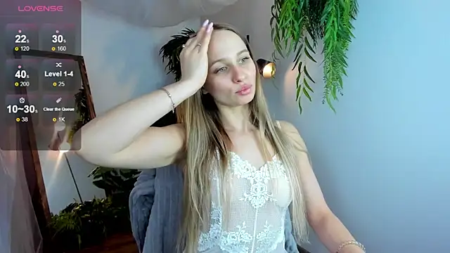 Snapshot of Mad1en chatting on 02/04/25, 02:39 Mad1en online show from 02/04/25, 02:39