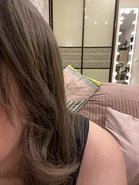 AnnaBri online show from 02/05/26, 01:34