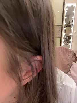 AnnaBri online show from 02/10/26, 01:37