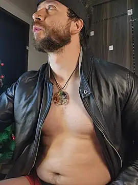 just maxii online show from 12/17/25, 11:54