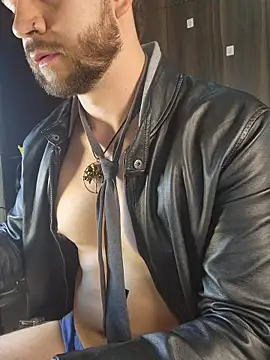 just maxii online show from 11/17/25, 11:20