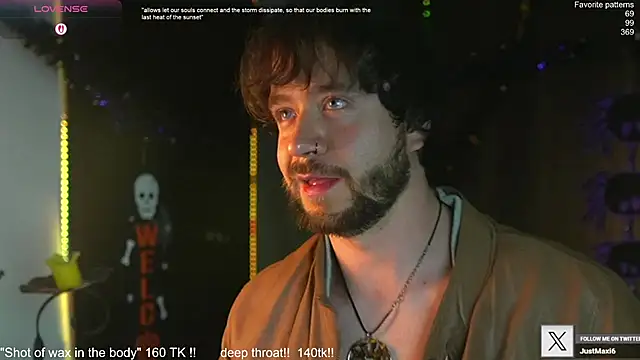 Snapshot of just_maxii chatting on 10/30/25, 11:34 just maxii online show from 10/30/25, 11:34