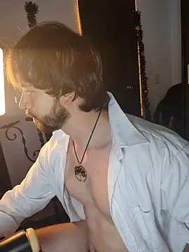 Snapshot of just_maxii chatting on 10/29/25, 11:36 just maxii online show from 10/29/25, 11:36