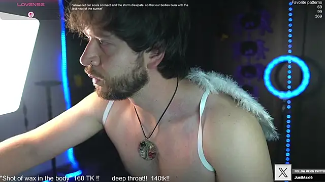 Snapshot of just_maxii chatting on 10/11/25, 11:39 just maxii online show from 10/11/25, 11:39