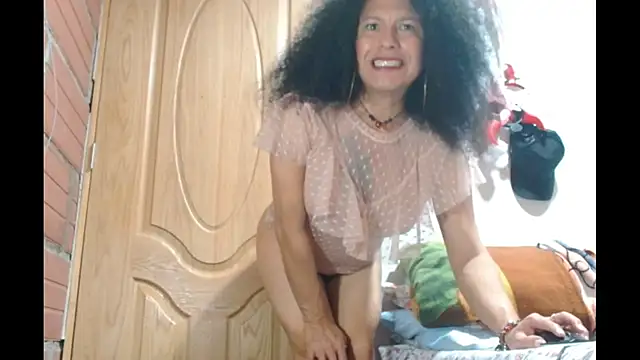 abbycrespa online show from 11/16/25, 01:54