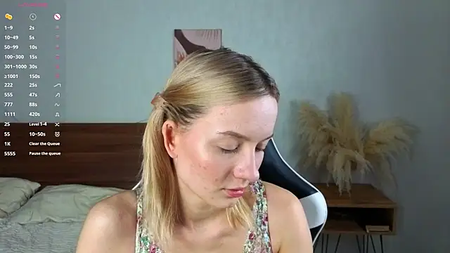 IdaValenti online show from 10/10/25, 01:06