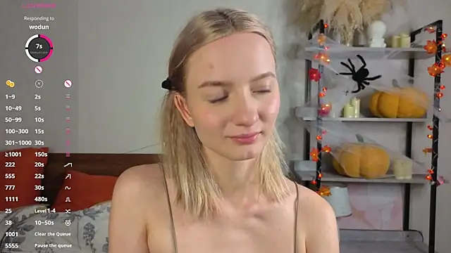 IdaValenti online show from 11/08/25, 11:08