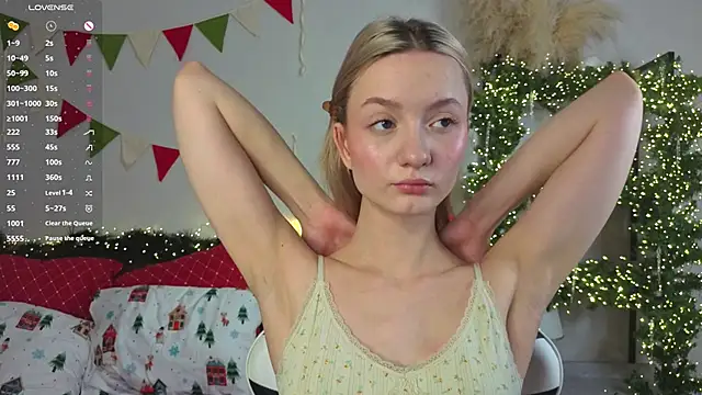 IdaValenti online show from 12/16/25, 11:09