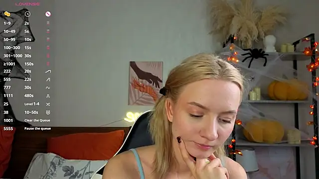 IdaValenti online show from 11/03/25, 11:08