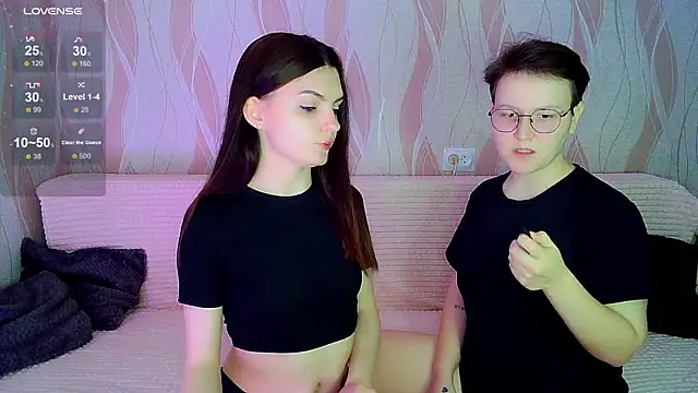  crazy baby  online show from 10/28/25, 07:02