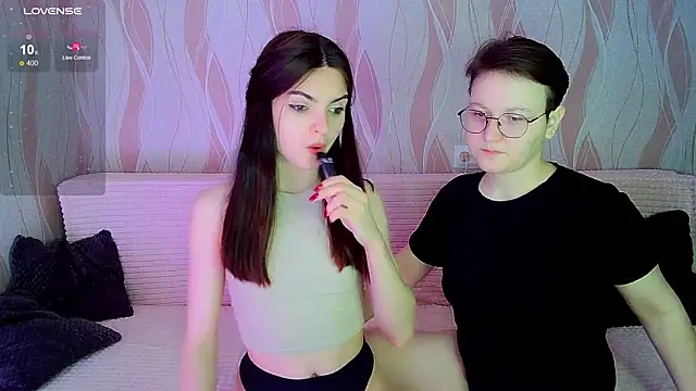  crazy baby  online show from 11/09/25, 12:58