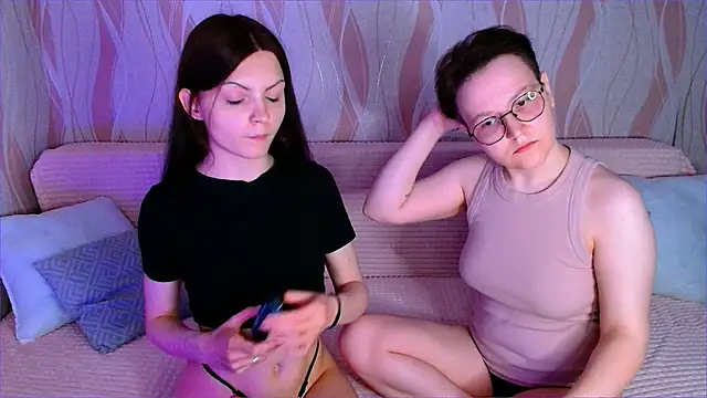  crazy baby  online show from 05/19/26, 07:10