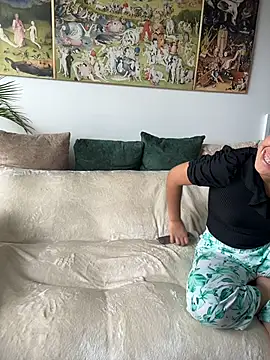 Nina-Eros1 online show from 11/23/25, 06:07