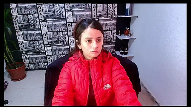 kassandra james online show from 02/18/26, 01:07