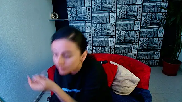 Snapshot of kassandra_james chatting on 07/17/26, 01:08 kassandra james online show from 07/17/26, 01:08