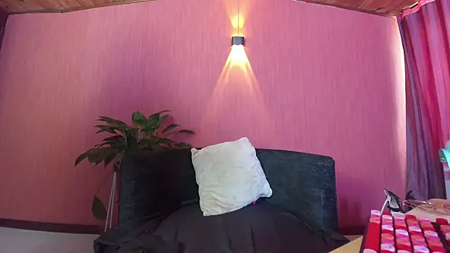 kassandra james online show from 05/30/26, 02:23